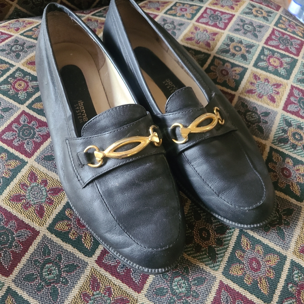 Sz 6M Leather Loafers